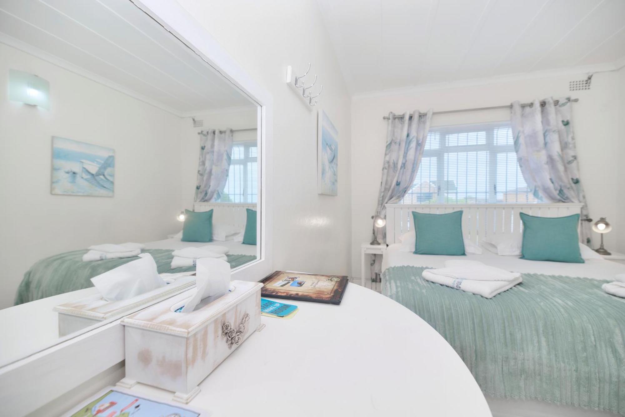 Mermaid Guest House Struisbaai Exterior foto